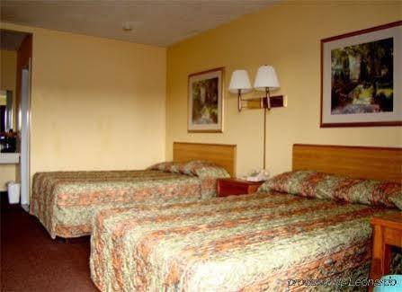 Fairview Inn & Suites Buitenkant foto